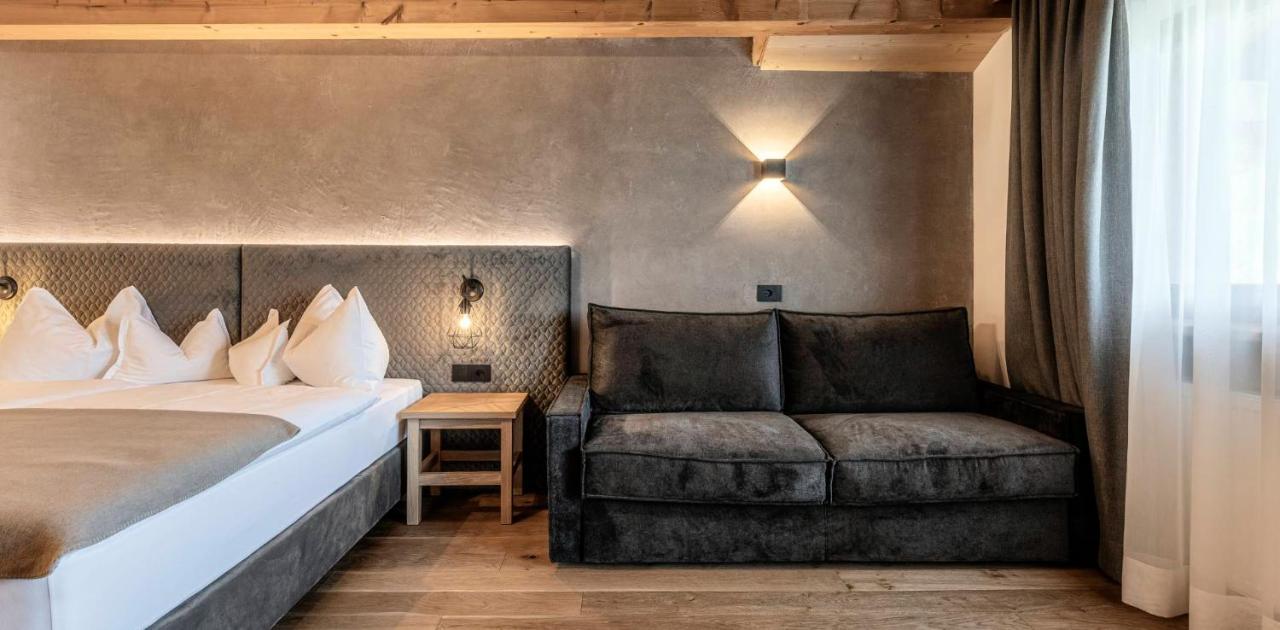 Hotel Niblea Dolomites Ortisei Exterior photo